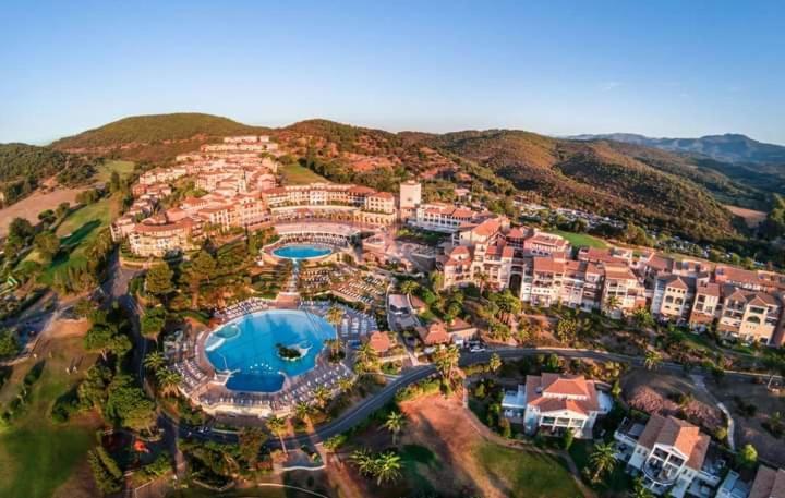 Apartment En Paradis Saint-Raphael (Var)